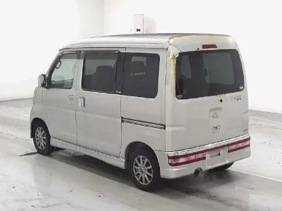 Daihatsu Atrai Wagon  с аукциона в Японии