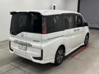 Honda STEP WAGON лот № 30076 оценка 4  с аукциона в Японии 4