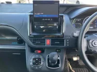 Toyota NOAH лот № 30079 оценка R  с аукциона в Японии 7