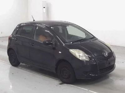 Toyota VITZ  с аукциона в Японии