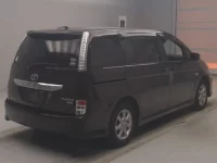 Toyota ISIS лот № 87002 оценка 3.5  с аукциона в Японии 1