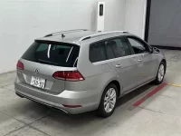 Volkswagen GOLF VARIANT лот № 30081 оценка 4  с аукциона в Японии 4