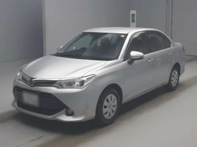 Toyota COROLLA AXIO  с аукциона в Японии