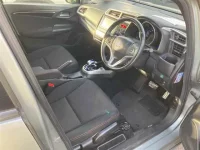 Honda FIT лот № 30083 оценка 3.5  с аукциона в Японии 2