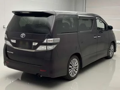 Toyota VELLFIRE  с аукциона в Японии