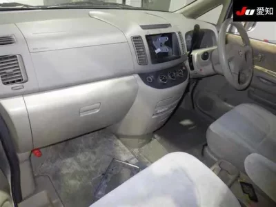 Nissan SERENA  с аукциона в Японии