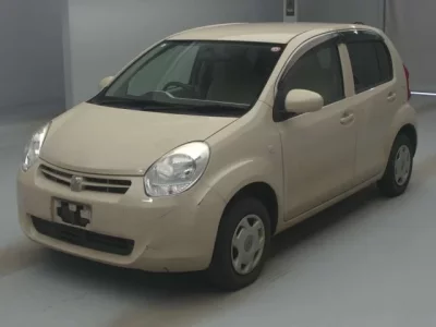 Toyota PASSO  с аукциона в Японии