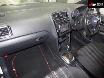 Volkswagen POLO  с аукциона в Японии