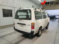 Toyota HIACE VAN лот № 3043 оценка R  с аукциона в Японии 4
