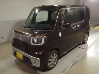 Daihatsu WAKE  с аукциона в Японии