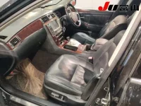 Toyota CROWN лот № 3044 оценка 3.5  с аукциона в Японии 2