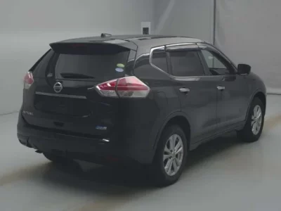 Nissan X-TRAIL  с аукциона в Японии