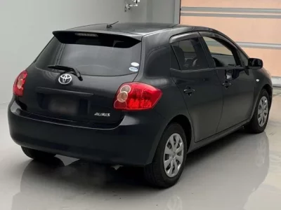 Toyota AURIS  с аукциона в Японии