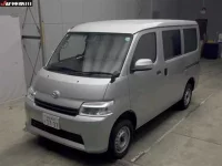 Mazda BONGO VAN лот № 6072 оценка 5  с аукциона в Японии 2