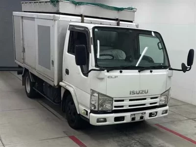 Isuzu ELF  с аукциона в Японии