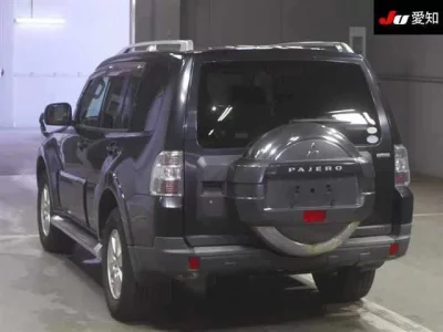 Mitsubishi PAJERO  с аукциона в Японии