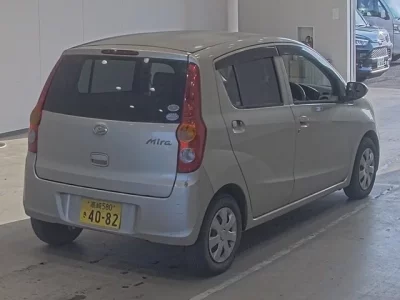 Daihatsu MIRA  с аукциона в Японии