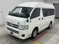 Toyota HIACE VAN лот № 30119 оценка 3.5  с аукциона в Японии 3