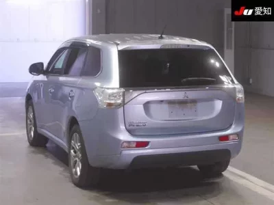 Mitsubishi OUTLANDER PHEV  с аукциона в Японии
