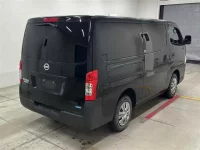 Nissan CARAVAN VAN лот № 30122 оценка 3.5  с аукциона в Японии 4