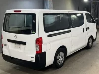 Nissan CARAVAN VAN лот № 321 оценка 3.5  с аукциона в Японии 4