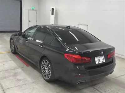 BMW 5-Series  с аукциона в Японии