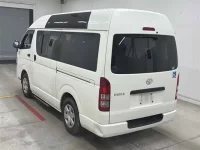 Toyota HIACE VAN лот № 30126 оценка 3.5  с аукциона в Японии 1