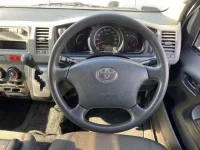 Toyota HIACE VAN лот № 30126 оценка 3.5  с аукциона в Японии 6