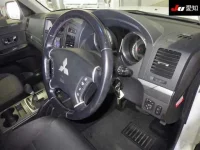Mitsubishi PAJERO лот № 71090 оценка 4  с аукциона в Японии 4