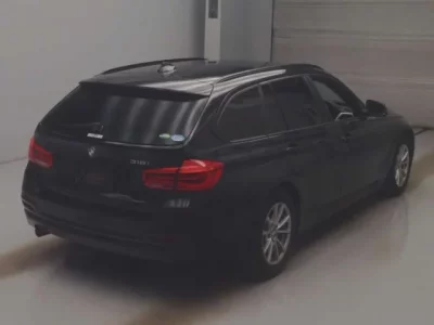 BMW 3-Series  с аукциона в Японии