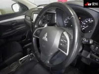 Mitsubishi OUTLANDER лот № 71094 оценка 3.5  с аукциона в Японии 4