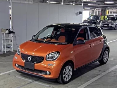 Smart FORFOUR  с аукциона в Японии
