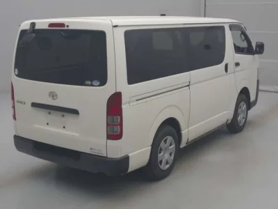 Toyota HIACE VAN  с аукциона в Японии