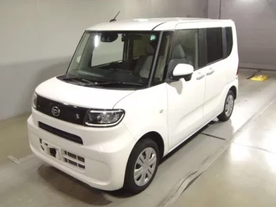 Daihatsu TANTO  с аукциона в Японии