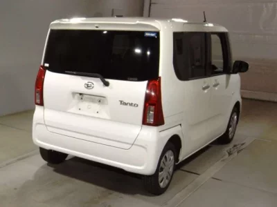 Daihatsu TANTO  с аукциона в Японии