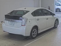 Toyota PRIUS PHV лот № 1409 оценка 3  с аукциона в Японии 1