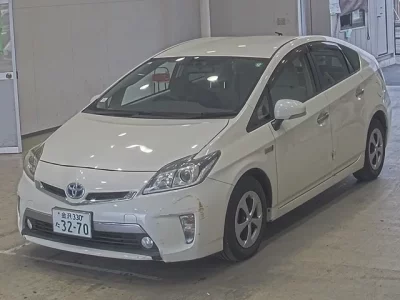 Toyota PRIUS PHV  с аукциона в Японии