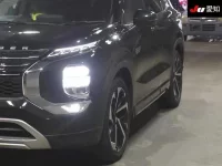 Mitsubishi OUTLANDER PHEV лот № 5060 оценка 4.5  с аукциона в Японии 6