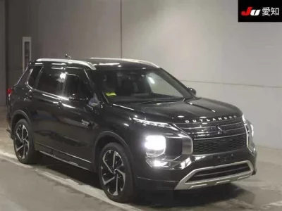 Mitsubishi OUTLANDER PHEV  с аукциона в Японии