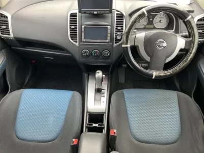 Nissan WINGROAD  с аукциона в Японии