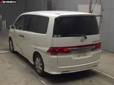 Honda STEP WAGON  с аукциона в Японии