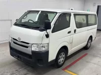 Toyota HIACE VAN лот № 30144 оценка R  с аукциона в Японии 3