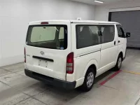 Toyota HIACE VAN лот № 30144 оценка R  с аукциона в Японии 4