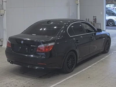 BMW 5-Series  с аукциона в Японии