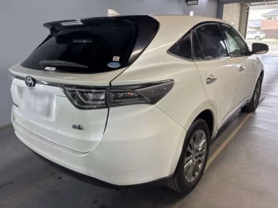 Toyota HARRIER  с аукциона в Японии