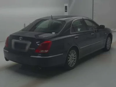 Toyota CROWN  с аукциона в Японии