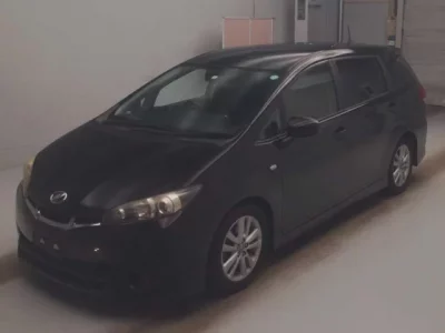 Toyota WISH  с аукциона в Японии