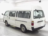 Toyota HIACE лот № 5016 оценка 3.5  с аукциона в Японии 1