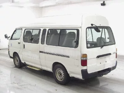 Toyota HIACE  с аукциона в Японии