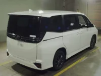 Toyota VOXY лот № 6009 оценка 4.5  с аукциона в Японии 1